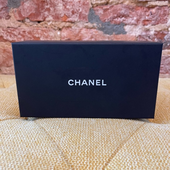 Like New! CHANEL Black Leather Eyeglass Case with Box - Picture 3 of 9
